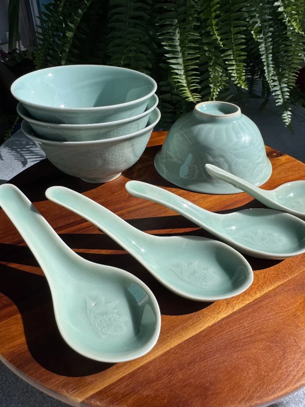 Vintage Longquan Celadon Koi Fish Bowl Green Porcelain Rice Soup Bowl with Spoon